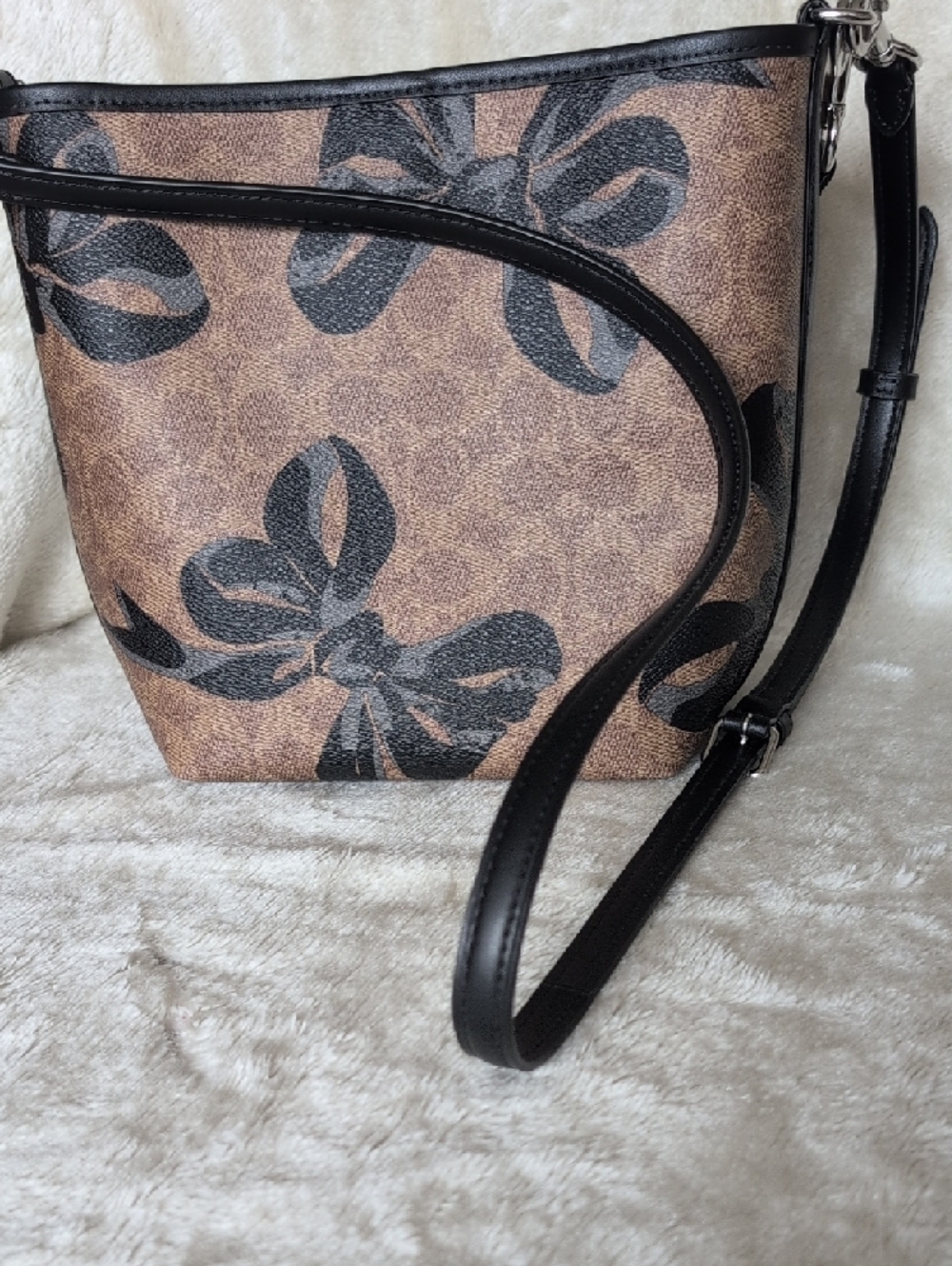 COACH Brown Floral Signature Bucket Crossbody with Black Accents - Picture 2 of 4